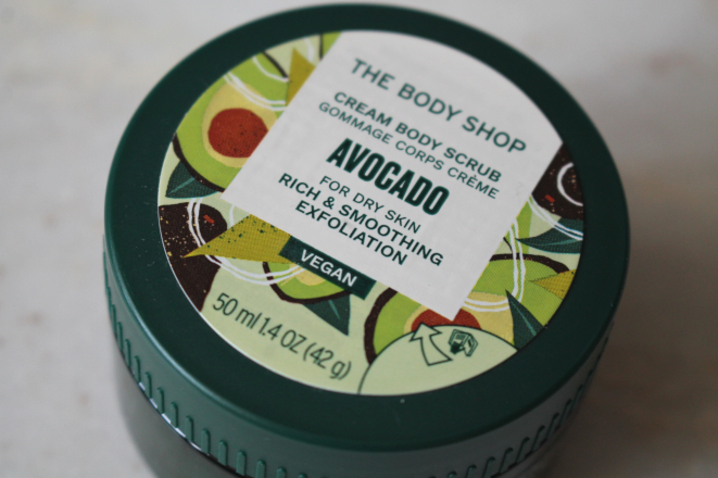 cream body scrub