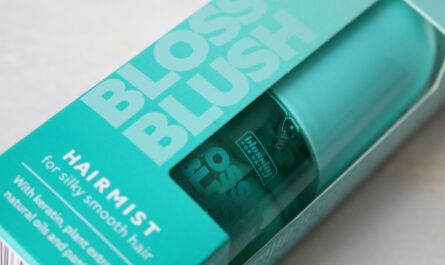 Blossity blossom blush hairmist